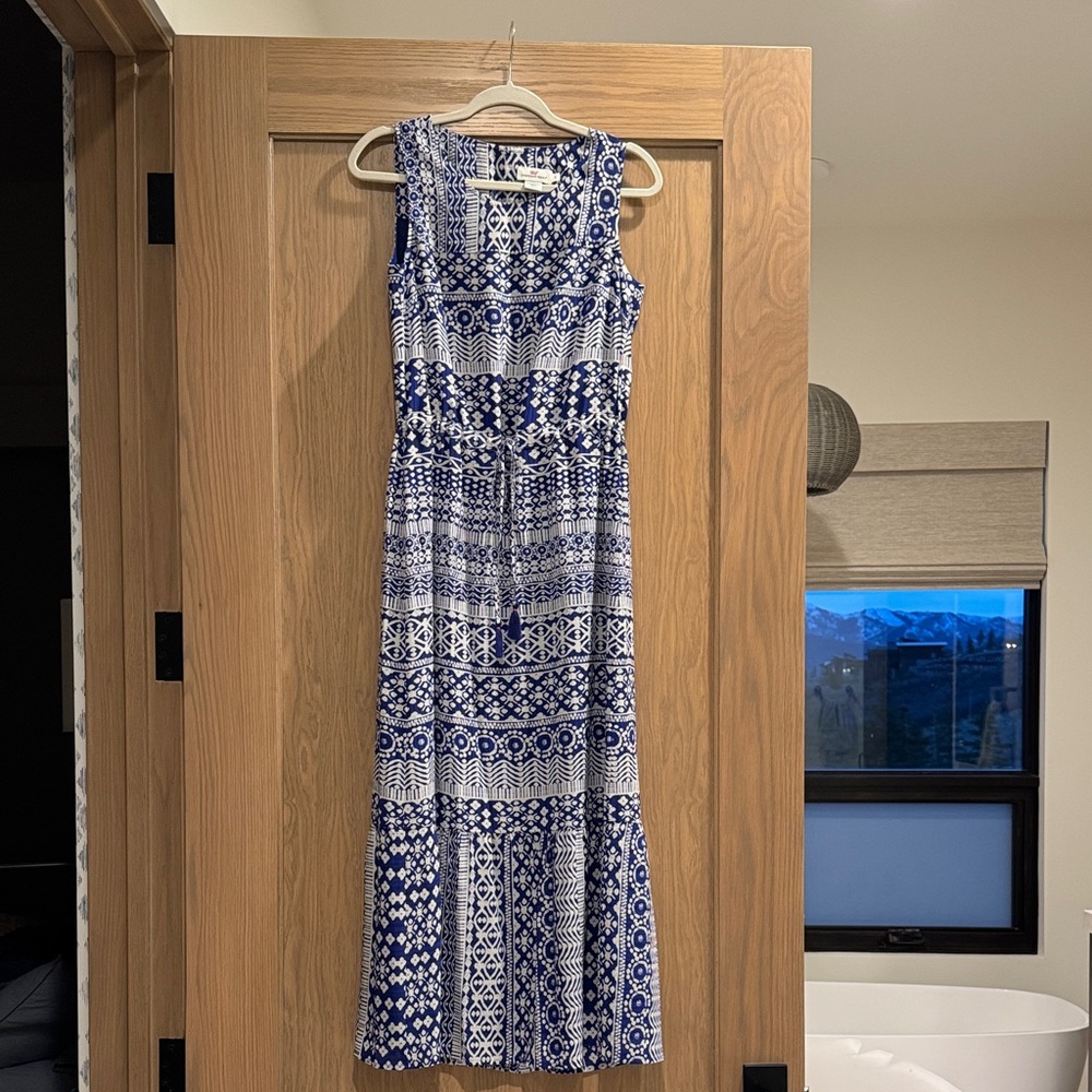 Vineyard Vines Blue and White Silk Sleeveless Maxi Dress size Small NWOT